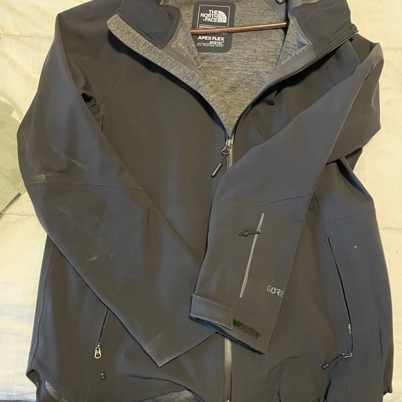 The North Face All Weather Proof Women’s jacket - Picture 3 of 4
